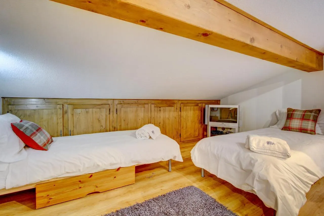 Les Aiguilles Apartment Morzine